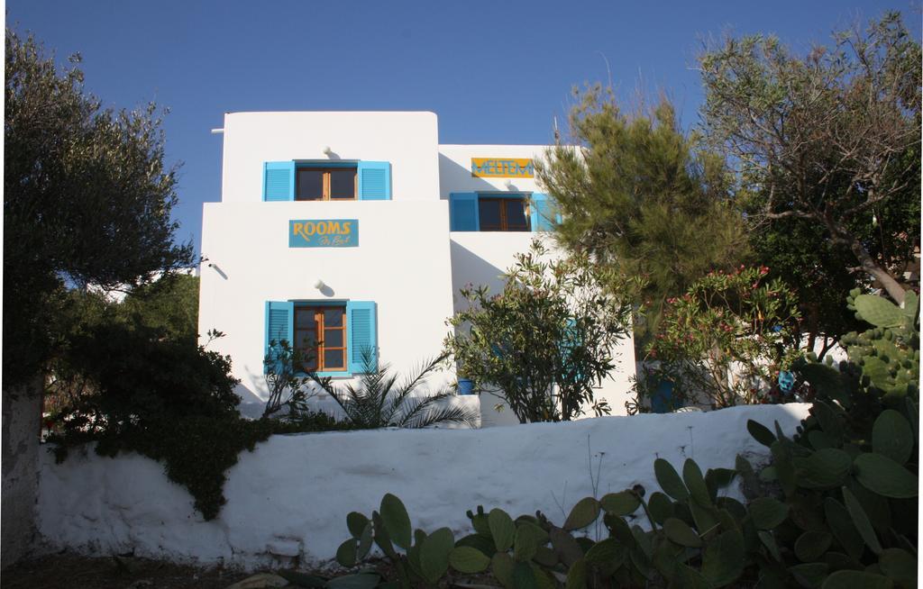 Meltemi Studios And Apartments Logaras Exterior foto